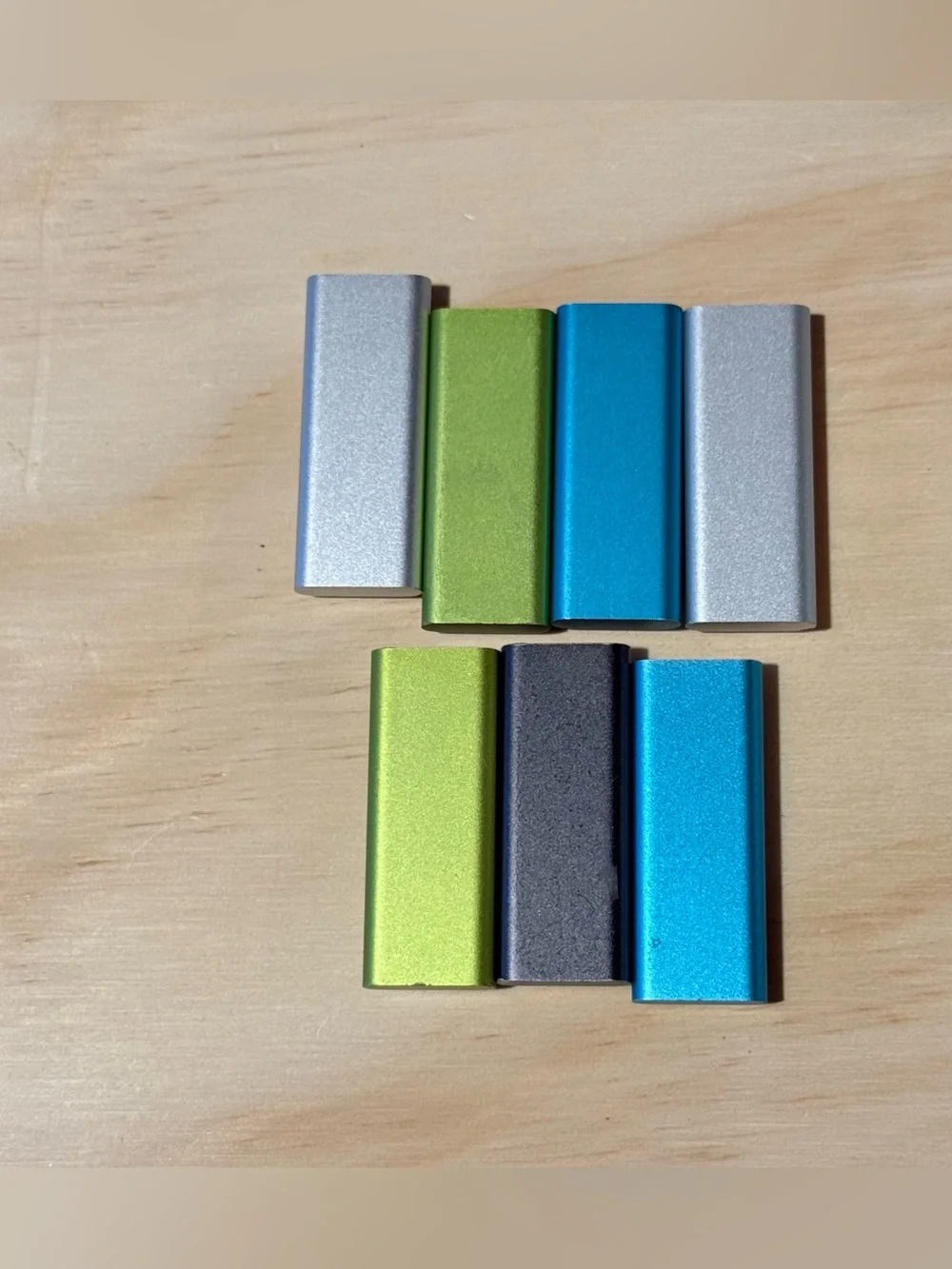 Lot Of 7 Apple iPod Shuffle 3rdGen Model:A1271 2GB NoCharg For Parts/Repair Read